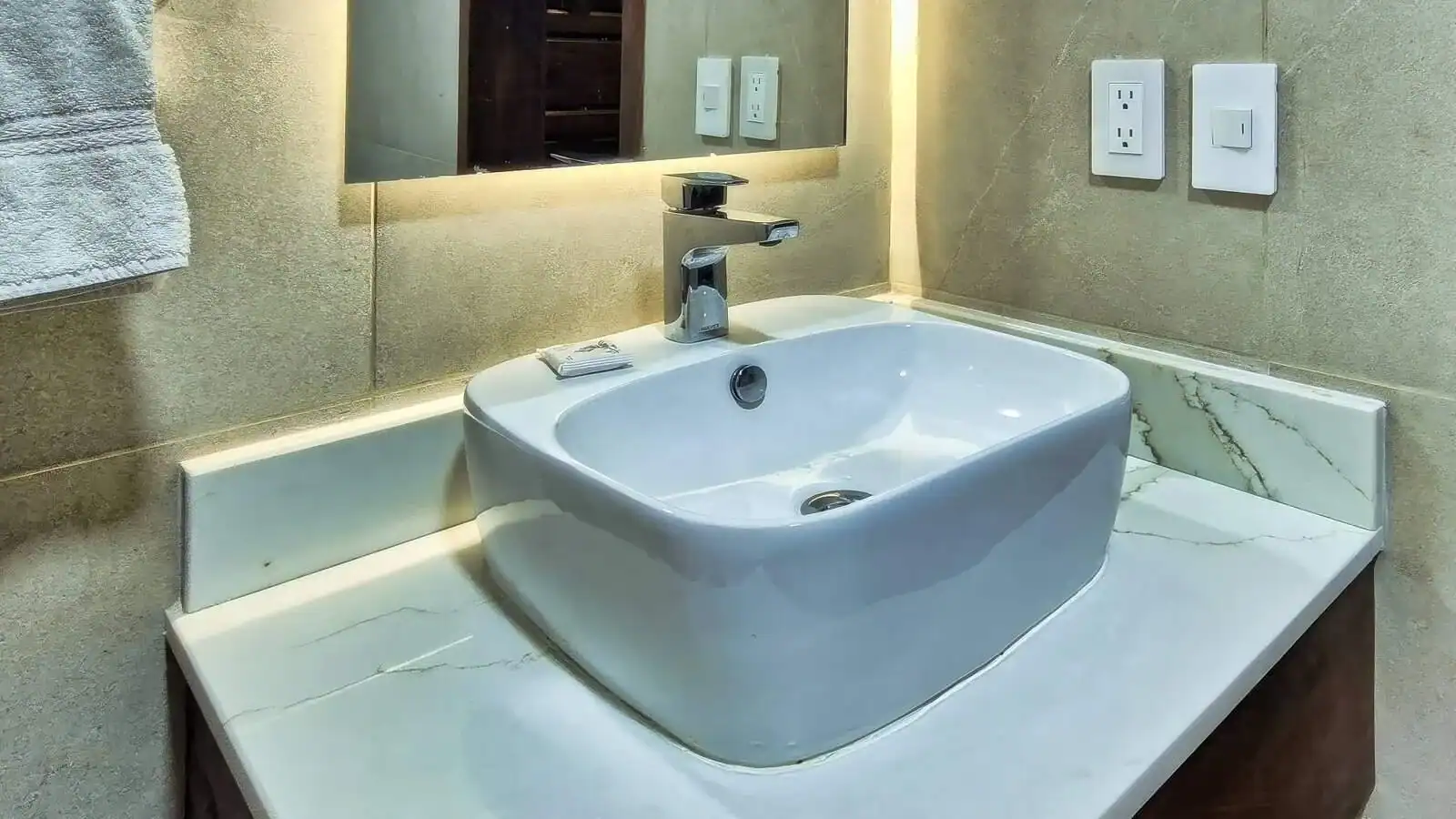 When your bathroom looks this good, you might actually enjoy getting ready in the morning